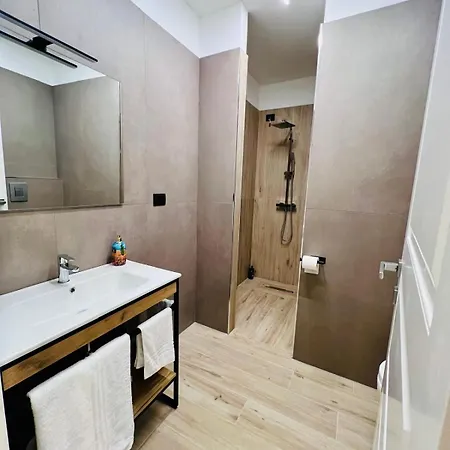 5 Terre Hub Art * Λα Σπέτσια