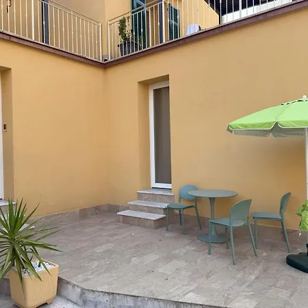 5 Terre Hub Art * La Spezia